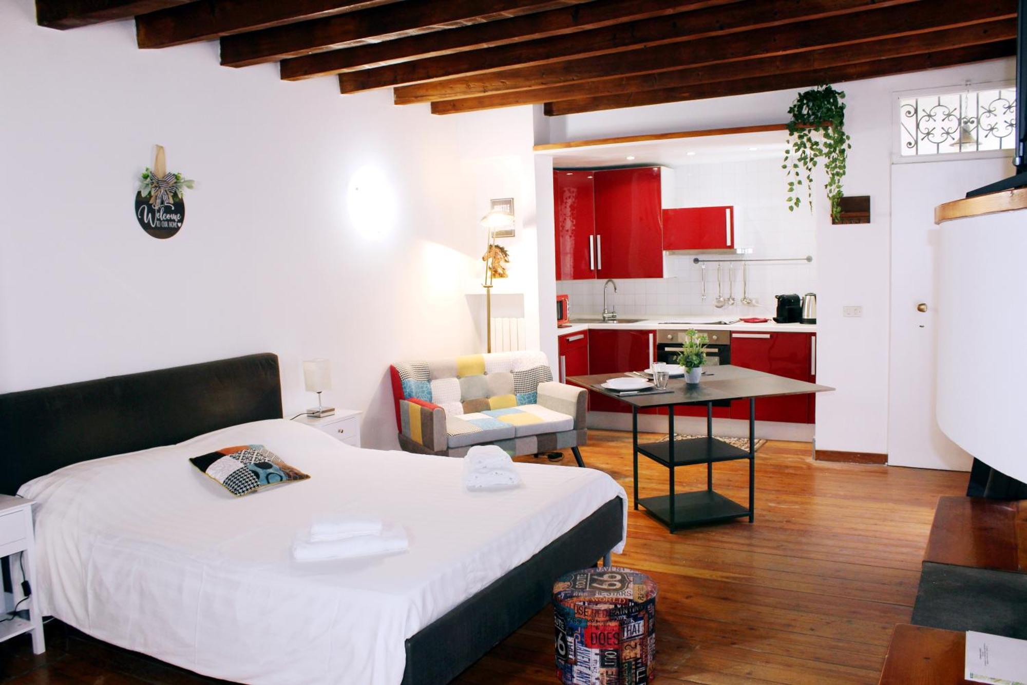 Hbhall Navigli 2 Apartment Milan Exterior photo